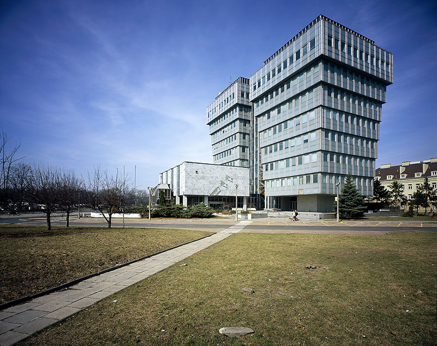 tciechbuilding1sixkwvo2_1280