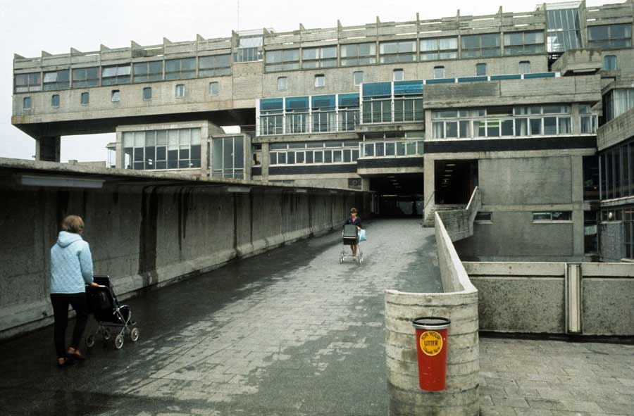 cumbernauld_town_centre_d280411_d1